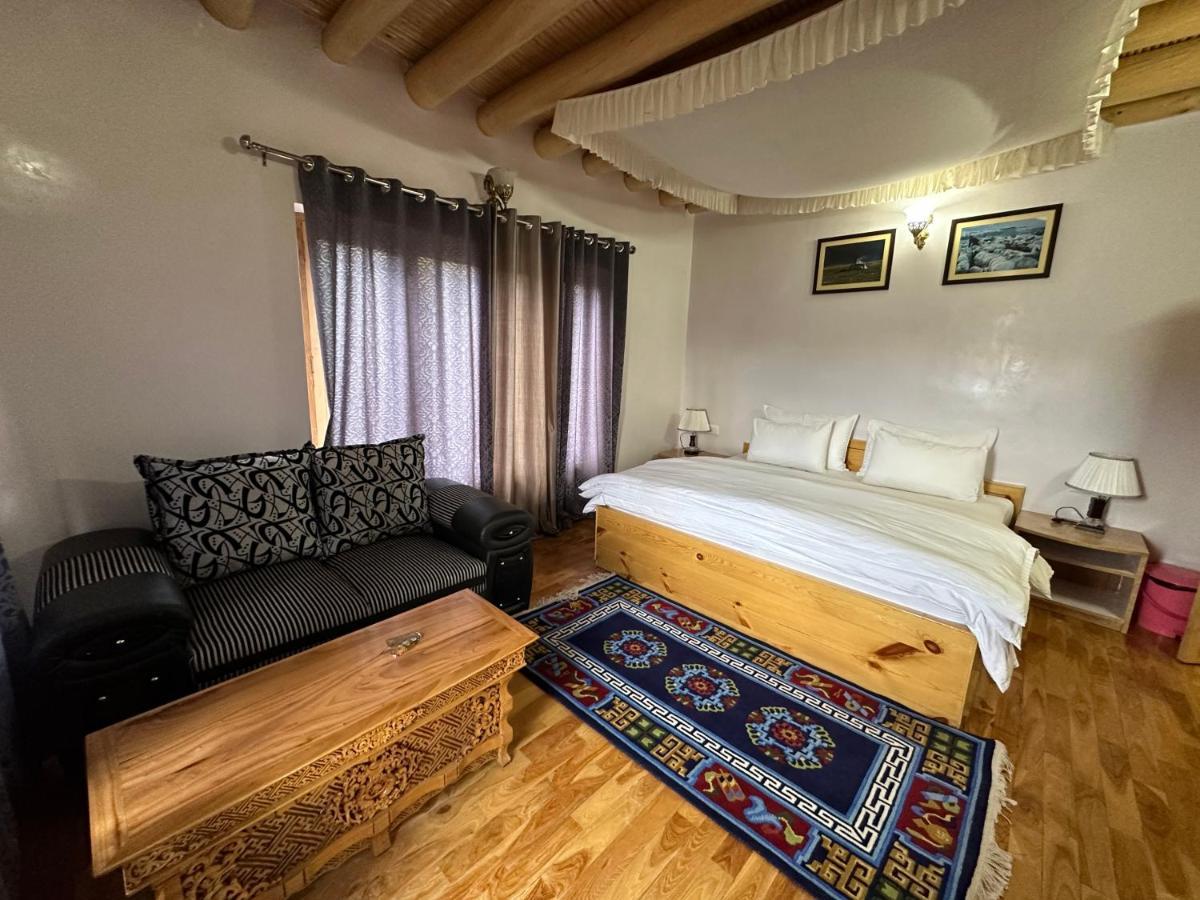 Raku Guest House Leh Exterior foto